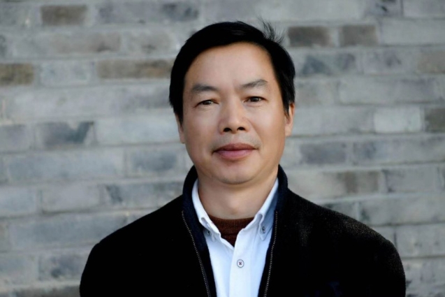 第二屆中國當(dāng)代實(shí)力派優(yōu)秀作家 盧小夫 