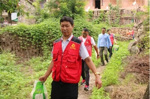 新聞戰(zhàn)線上的“拓荒牛”——記“全國第六屆道德教育新聞人物”任安廣