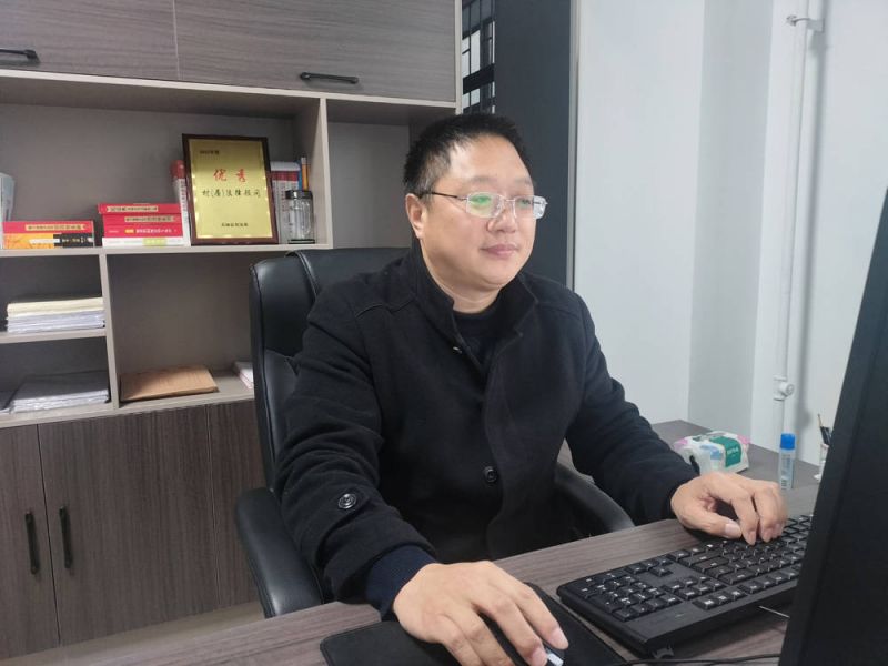 王國明律師：法律征途上的無畏行者 