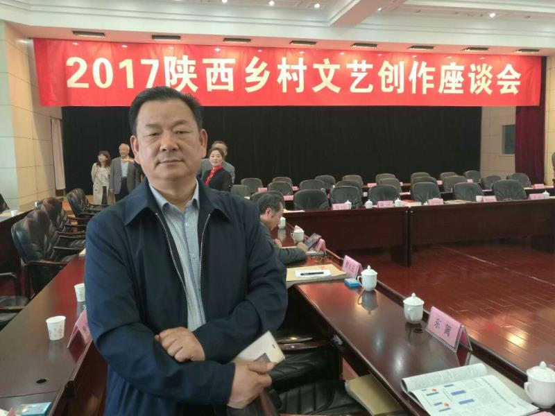 第二屆當代實力派優秀作家 李虎山